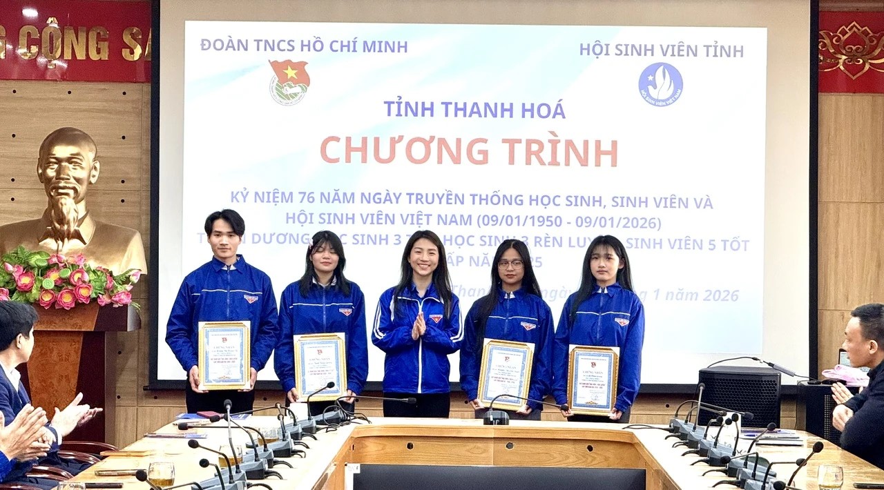 Thanh Hóa: Tuyên dương học sinh, sinh viên tiêu biểu năm 2025