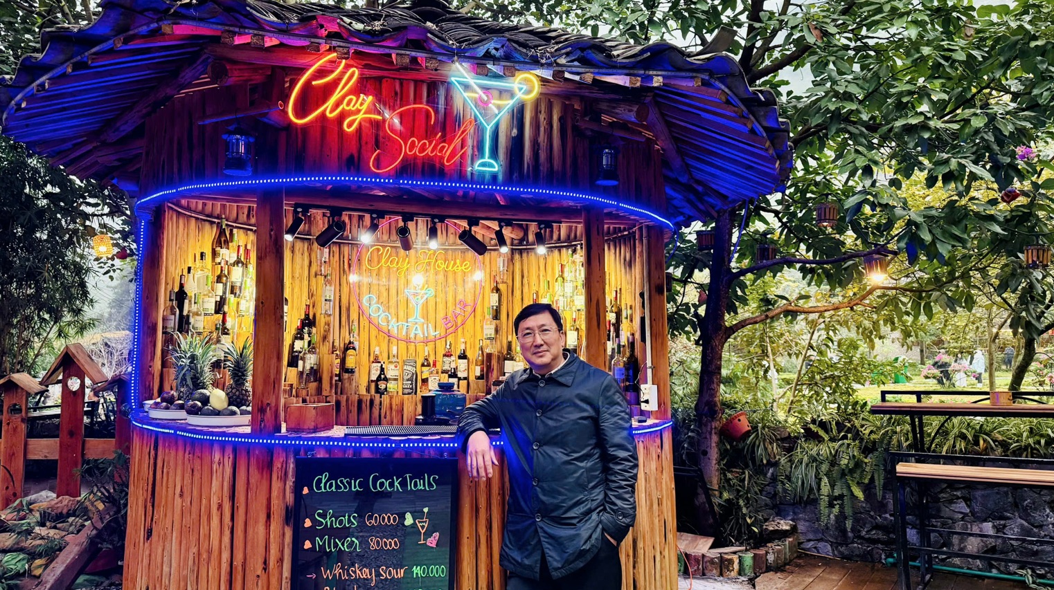 Anh Nguyễn Văn Quyết &ndash; chủ MeoVacClayHouse