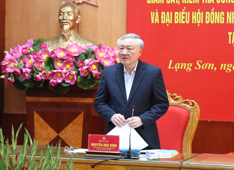 Ph&oacute; Thủ tướng Thường trực Ch&iacute;nh phủ Nguyễn H&ograve;a B&igrave;nh đ&aacute;nh gi&aacute; cao tinh thần l&agrave;m việc tr&aacute;ch nhiệm, nghi&ecirc;m t&uacute;c của Lạng Sơn cũng như sự chuẩn bị c&ocirc;ng phu, đầy đủ, b&agrave;i bản c&aacute;c b&aacute;o c&aacute;o - Ảnh: VGP/Nguyễn Ho&agrave;ng