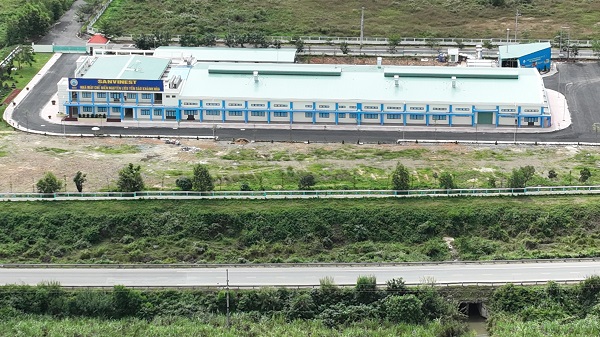 Nh&agrave; m&aacute;y chế biến nguy&ecirc;n liệu Yến s&agrave;o Kh&aacute;nh H&ograve;a SANVINEST tại Cụm c&ocirc;ng nghiệp S&ocirc;ng Cầu (trực thuộc C&ocirc;ng ty Yến s&agrave;o Kh&aacute;nh H&ograve;a)