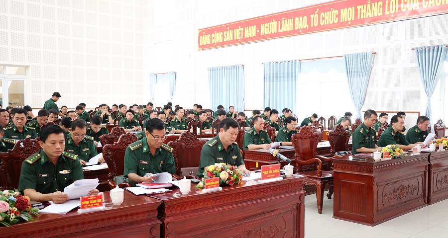 Quang cảnh hội nghị giao ban c&ocirc;ng t&aacute;c Bi&ecirc;n ph&ograve;ng th&aacute;ng 1 năm 2026.