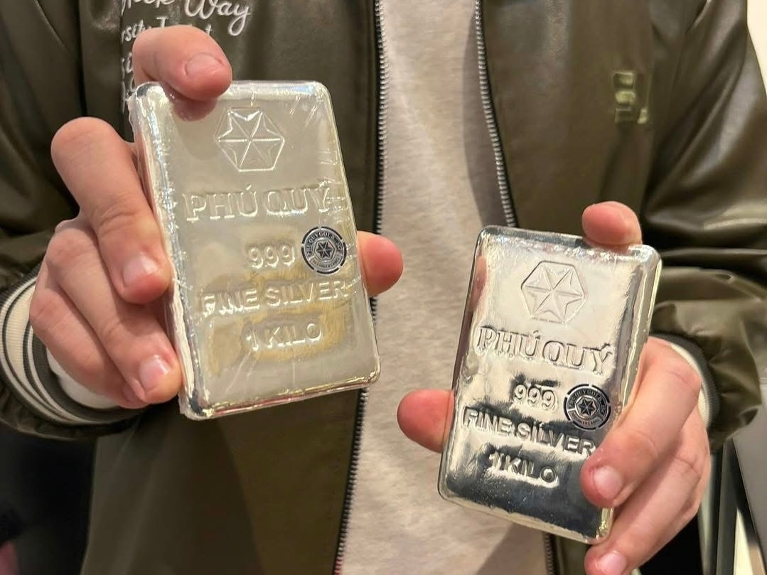 Gi&aacute; bạc h&ocirc;m nay 8/1/2026: Đ&ocirc;̀ng loạt giảm (Ảnh minh họa)