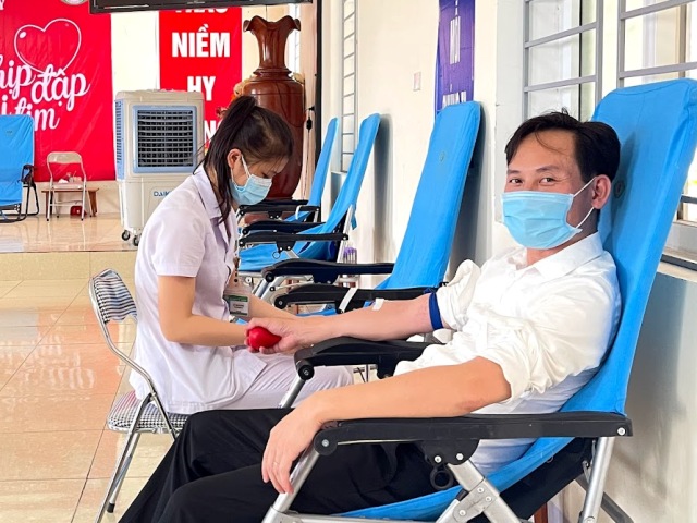 Năm 2026, tỉnh Nghệ An đặt mục tiêu 1,4% dân số tham gia hiến máu tình nguyện. Năm 2026, tỉnh Nghệ An đặt mục tiêu 1,4% dân số tham gia hiến máu tình nguyện.