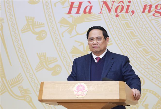 Thủ tướng Phạm Minh Ch&iacute;nh chủ tr&igrave; Hội nghị trực tuyến to&agrave;n quốc th&uacute;c đẩy đầu tư c&ocirc;ng năm 2025 v&agrave; năm 2026. Ảnh: Dương Giang/TTXVN