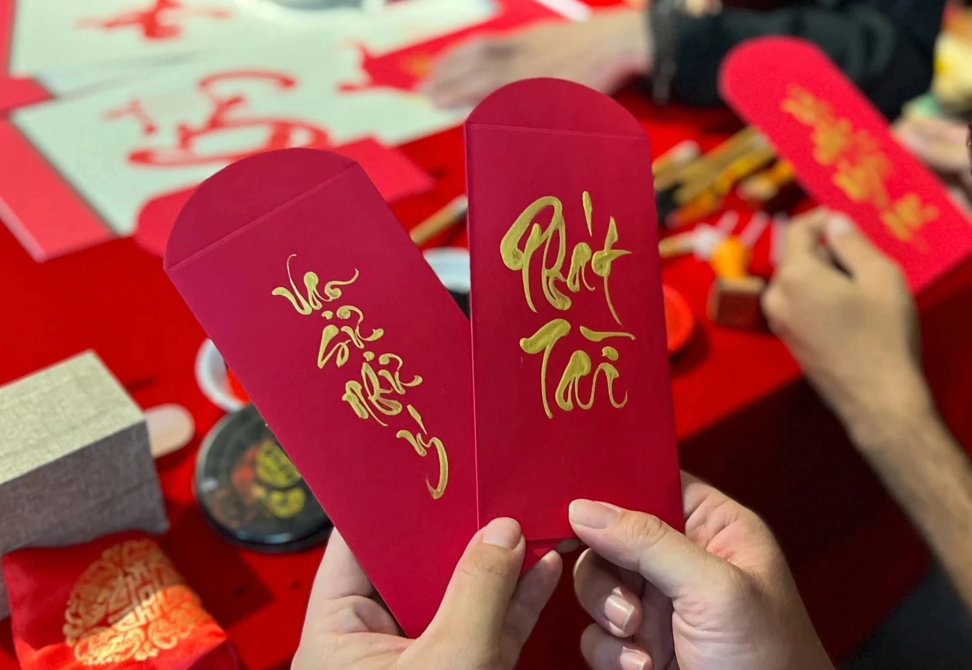 Ninh Bình quy định mức quà tặng Tết Nguyên đán hằng năm đối với một số đối tượng