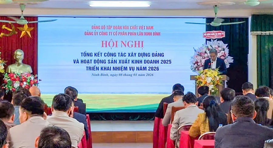 Công ty CP Phân lân Ninh Bình tổng kết công tác xây dựng Đảng, sản xuất kinh doanh năm 2025