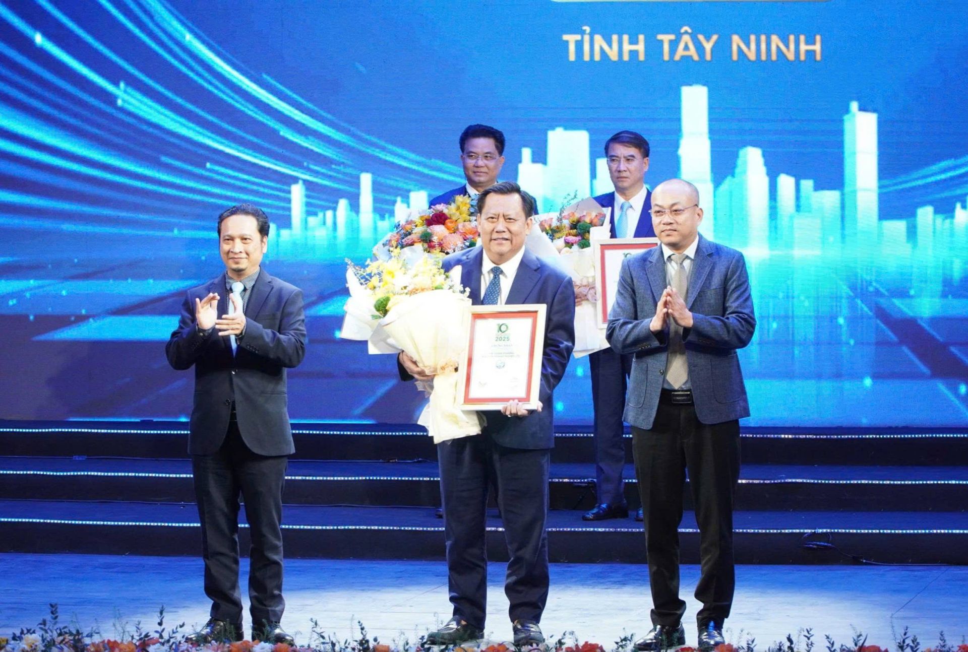 Tây Ninh đạt Top 10 địa phương hấp dẫn doanh nghiệp lớn năm 2025