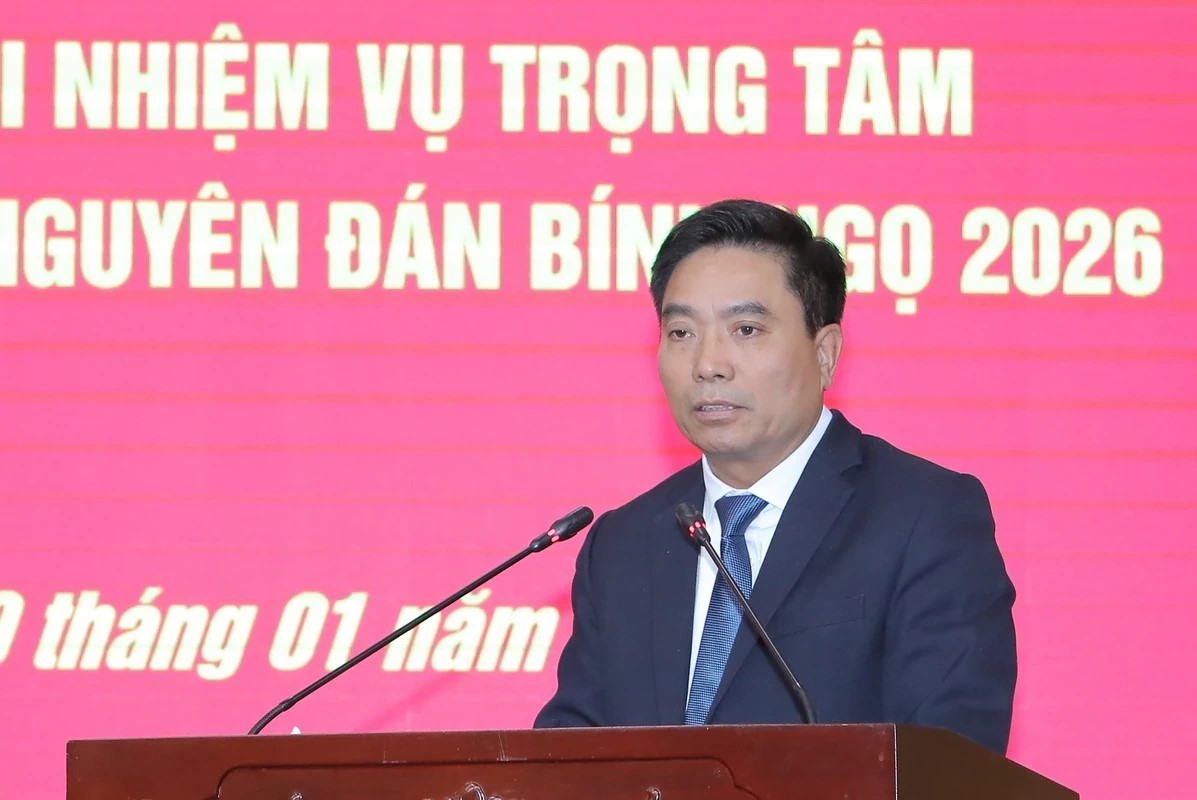 Bí thư Tỉnh ủy Nguyễn Doãn Anh phát biểu kết luận hội nghị. Bí thư Tỉnh ủy Nguyễn Doãn Anh phát biểu kết luận hội nghị.