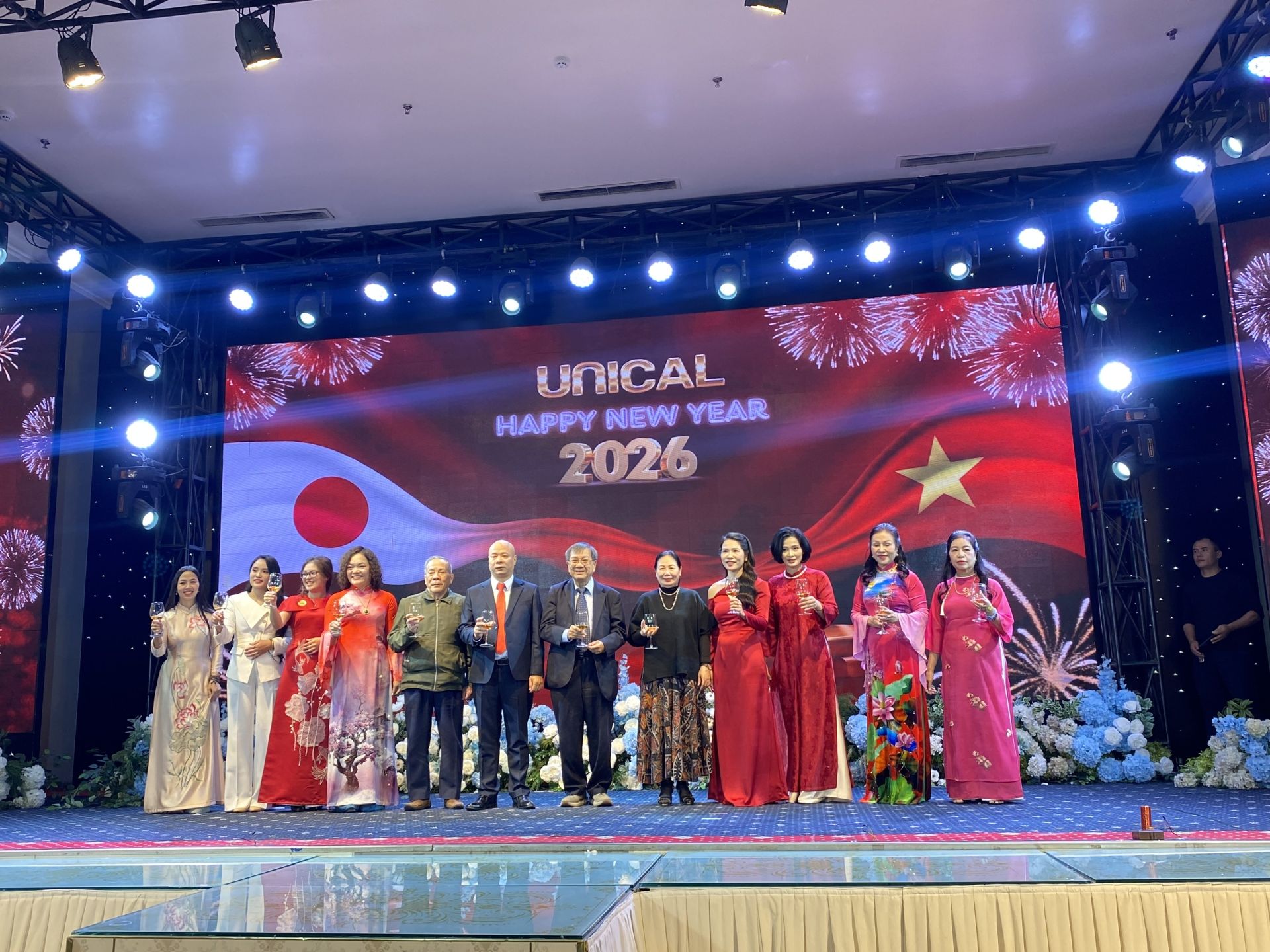 Canxi Unical Việt Nam tổ chức Tiệc Tất niên: Cam kết bảo vệ thương hiệu và nâng cao tầm vóc người Việt