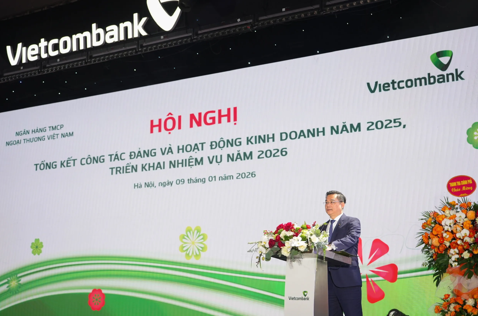 Nguyễn Thanh Tùng - Ủy viên Ban Chấp hành Đảng bộ Chính phủ, Bí thư Đảng ủy, Chủ tịch HĐQT Vietcombank Nguyễn Thanh Tùng - Ủy viên Ban Chấp hành Đảng bộ Chính phủ, Bí thư Đảng ủy, Chủ tịch HĐQT Vietcombank