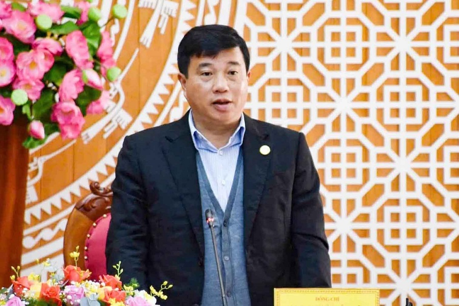 Ủy vi&ecirc;n Ban Chấp h&agrave;nh Trung ương Đảng, B&iacute; thư Tỉnh ủy, Trưởng Đo&agrave;n ĐBQH tỉnh Y Thanh H&agrave; Ni&ecirc; Kđăm mong muốn Bộ X&acirc;y dựng quan t&acirc;m, hỗ trợ để h&igrave;nh th&agrave;nh, x&acirc;y dựng những tuyến đường kết nối