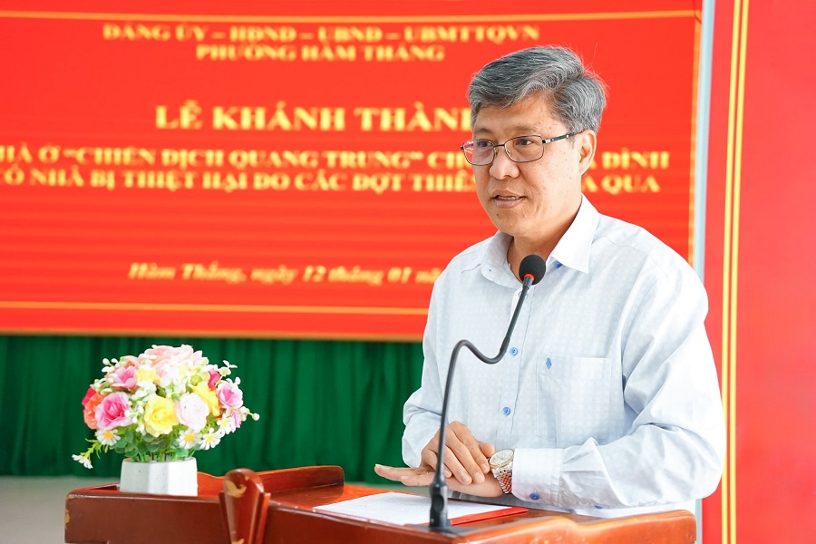 Đồng ch&iacute; Nguyễn Minh, Tỉnh ủy vi&ecirc;n, Ph&oacute; Chủ tịch UBND tỉnh L&acirc;m Đồng ph&aacute;t biểu tại buổi lễ