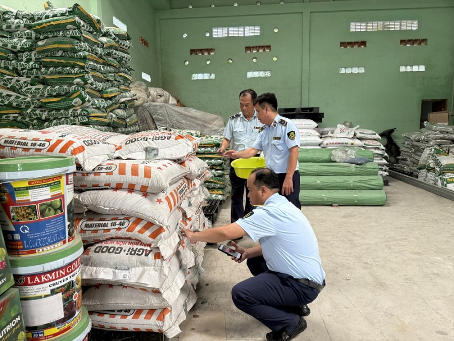 QLTT Vĩnh Long: Xử lý hơn 750 vụ vi phạm, thu nộp ngân sách trên 6.500 tỷ đồng