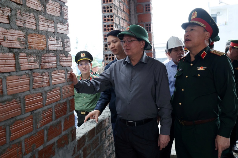 Ph&oacute; Thủ tướng Hồ Quốc Dũng kiểm tra, đ&ocirc;n đốc tiến độ triển khai thực hiện 