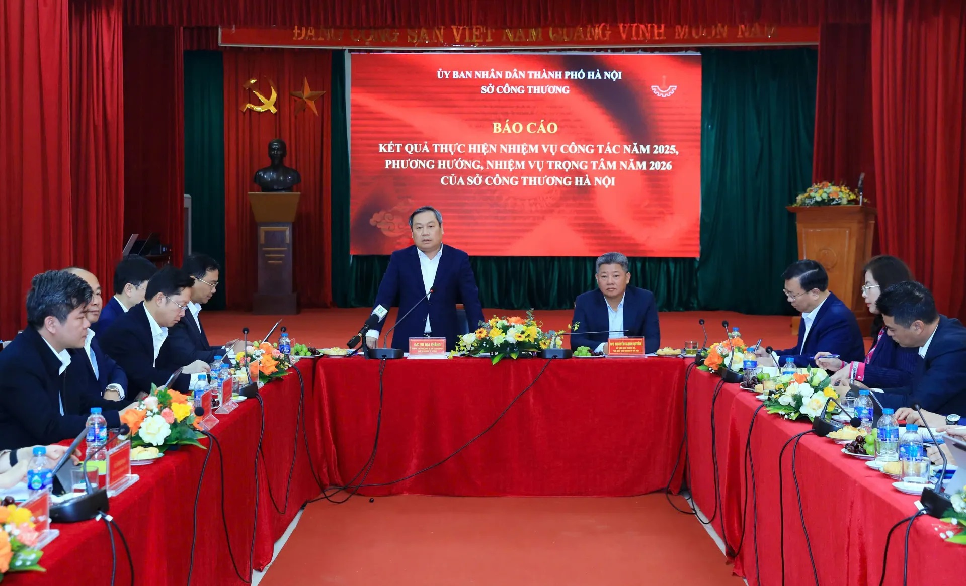 Hà Nội yêu cầu ngành Công Thương đổi mới tư duy, tạo đột phá để đạt tăng trưởng 11% năm 2026