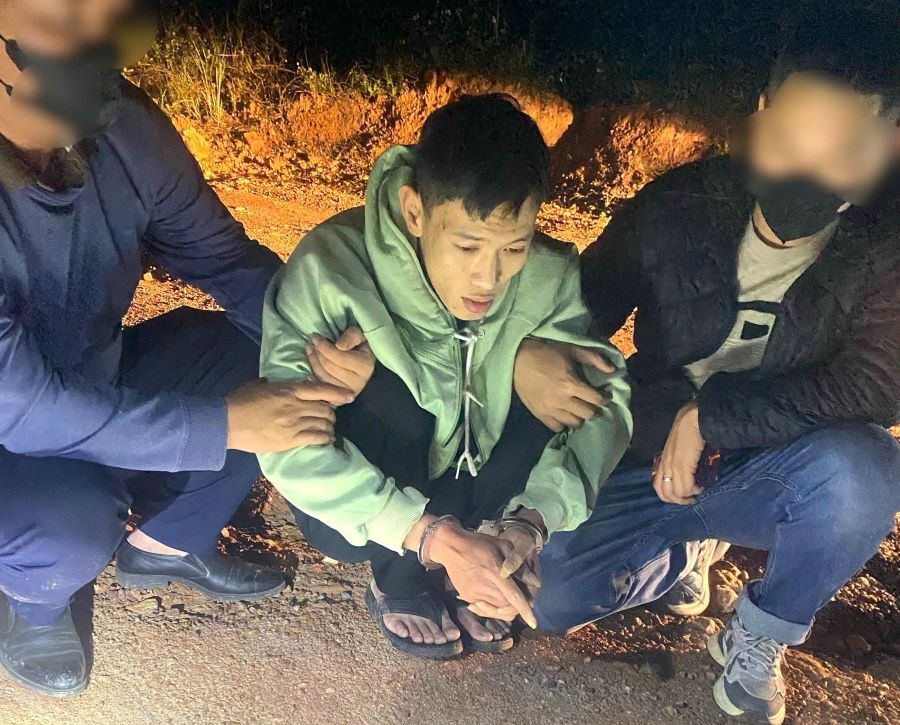 Đối tượng Đặng Thái Dương bị bắt giữ khi tàng trữ trái phép ma túy Đối tượng Đặng Thái Dương bị bắt giữ khi tàng trữ trái phép ma túy