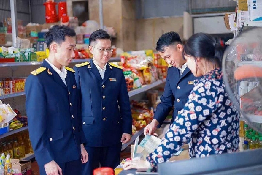 Hoạt động nghiệp vụ của c&ocirc;ng chức Thuế tỉnh Lai Ch&acirc;u. Ảnh: TB