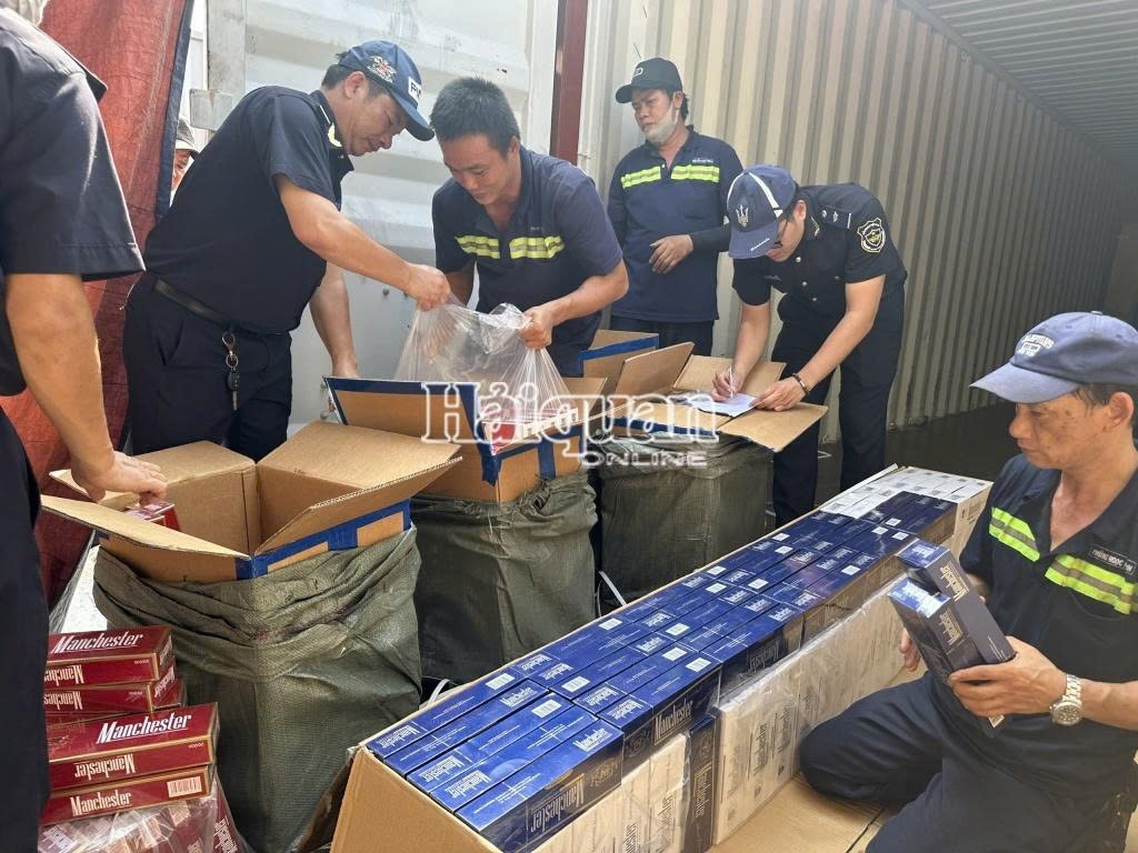 Tiếp tục đẩy mạnh công tác đấu tranh phòng, chống buôn lậu thuốc lá trong bối cảnh mới