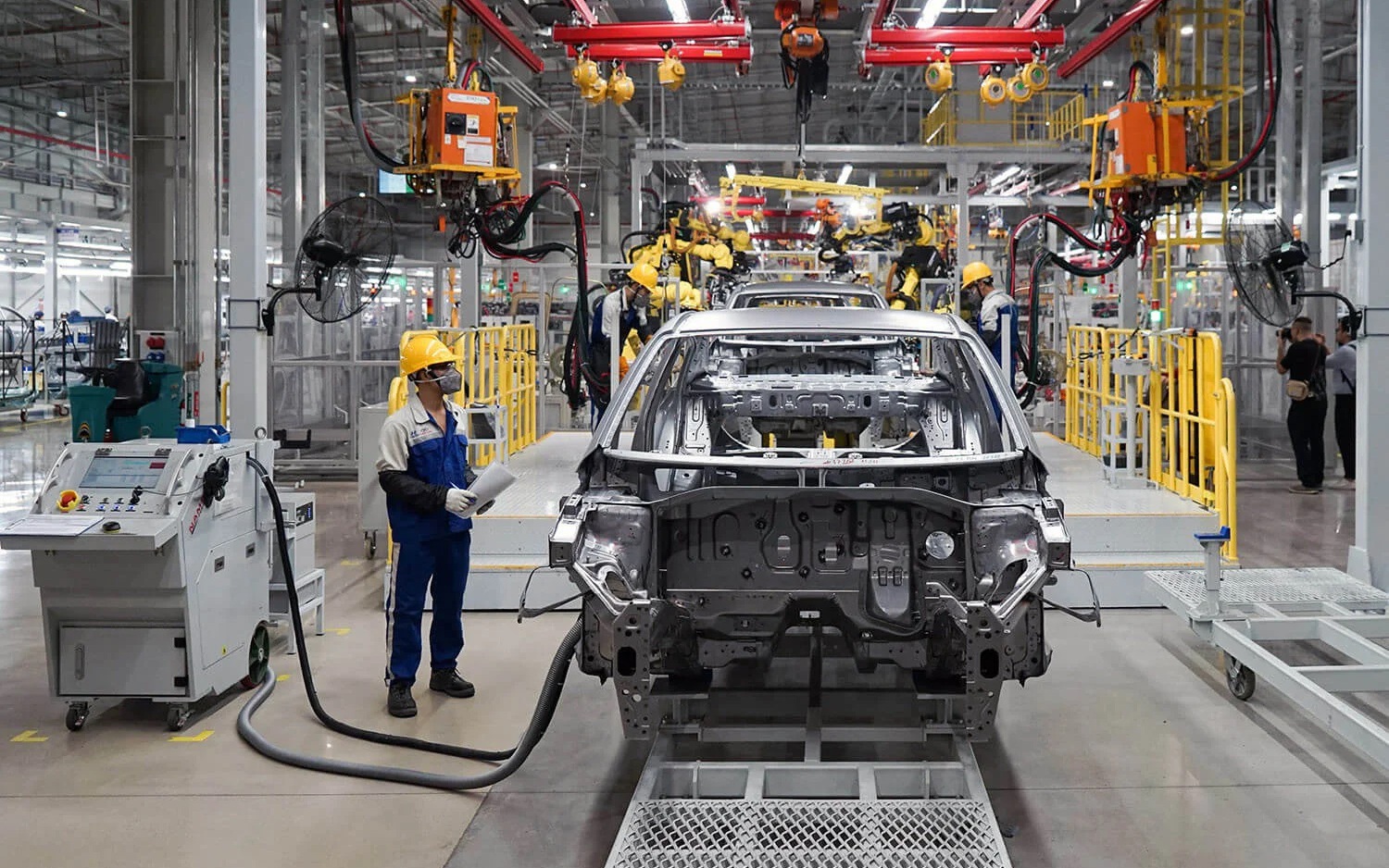 Chiến lược phát triển ngành ô tô: Hướng tới công nghiệp nền tảng và chuyển dịch xanh