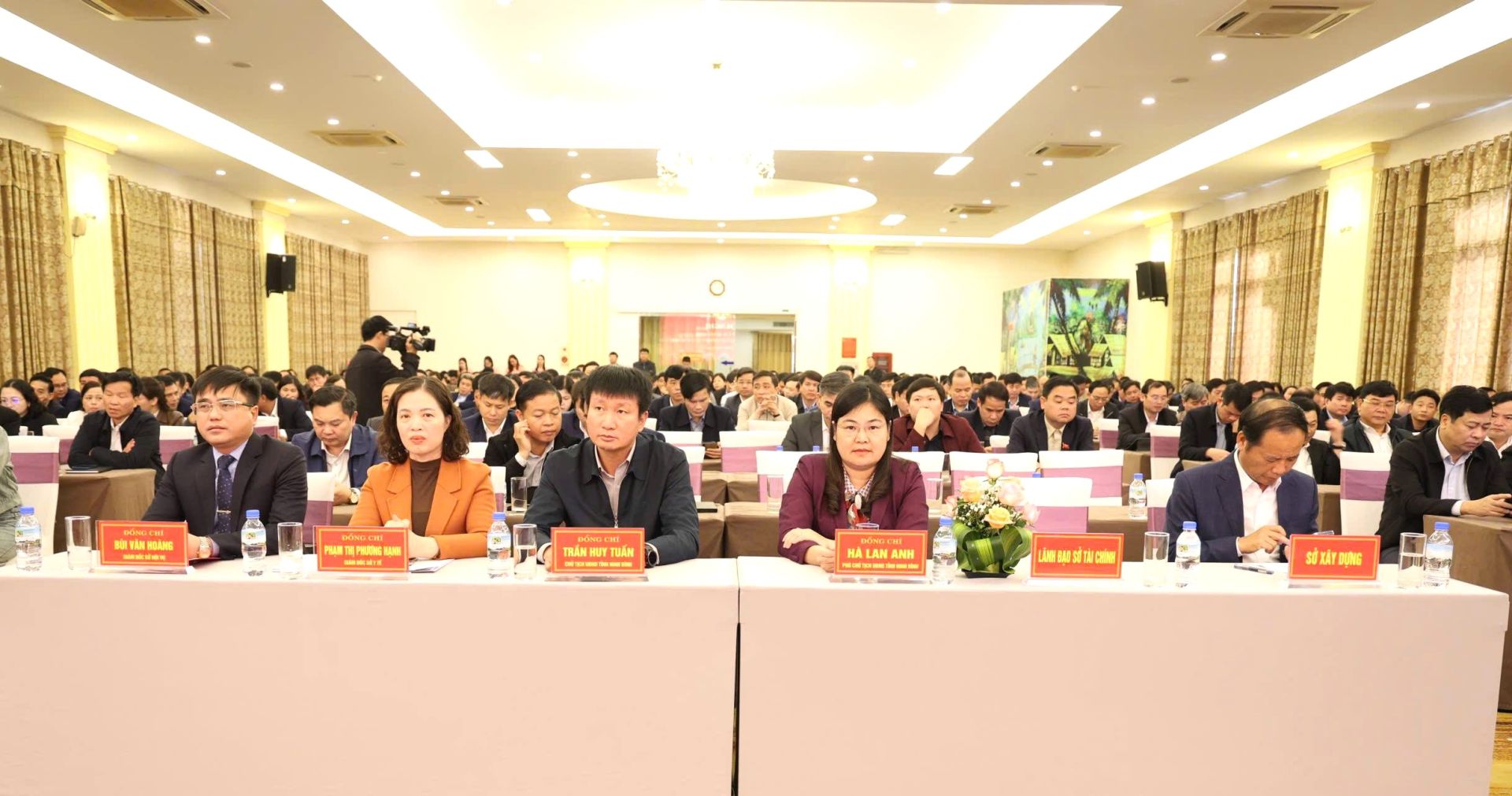 C&aacute;c đại biểu dự hội nghị