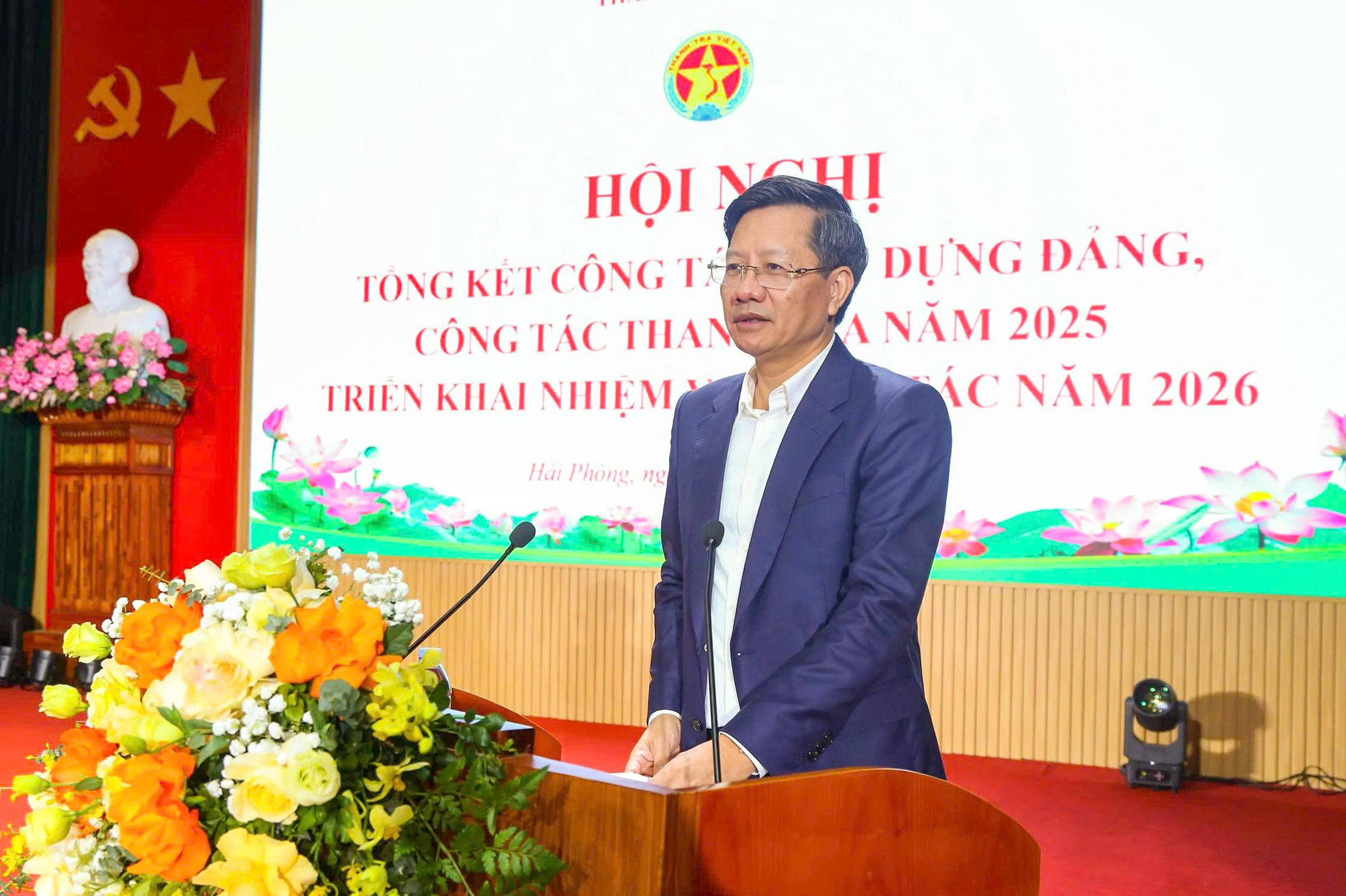 Ph&oacute; Chủ tịch Thường trực UBND th&agrave;nh phố L&ecirc; Anh Qu&acirc;n ph&aacute;t biểu tại Hội nghị.