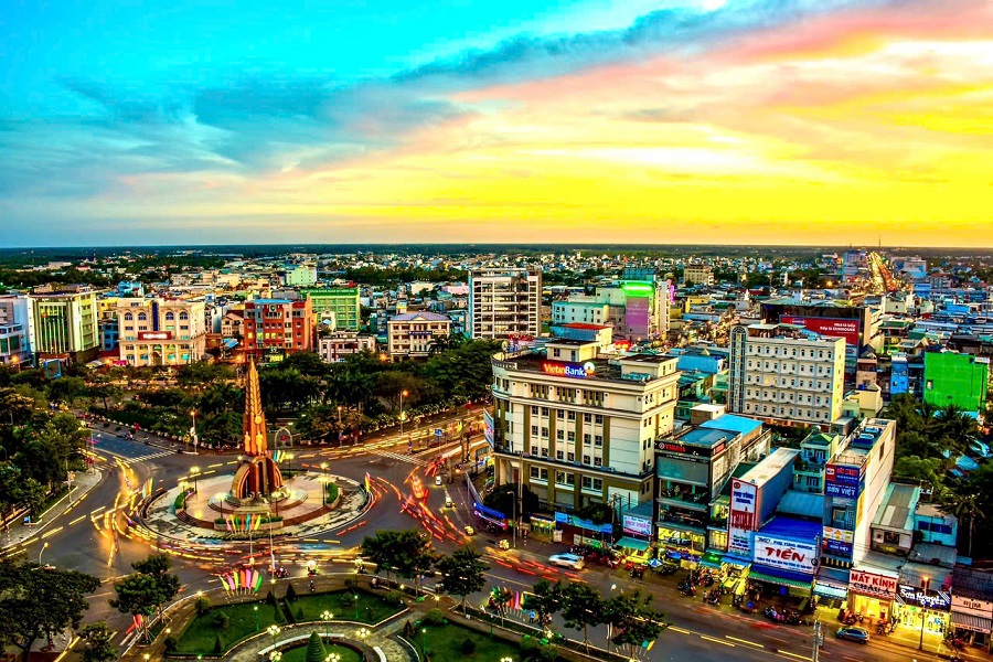 Thường trực Tỉnh ủy v&agrave; UBND tỉnh x&aacute;c định việc điều chỉnh Quy hoạch tỉnh l&agrave; nhiệm vụ ch&iacute;nh trị trọng t&acirc;m, nhằm cụ thể h&oacute;a c&aacute;c chủ trương mới của Trung ương