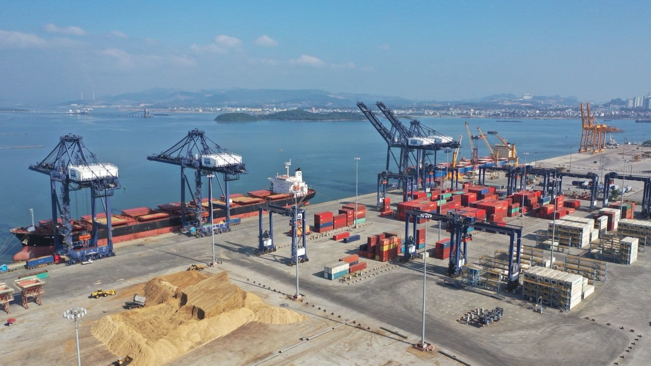 Quảng Ninh nghi&ecirc;n cứu chuyển đổi cảng C&aacute;i L&acirc;n th&agrave;nh cảng du lịch.