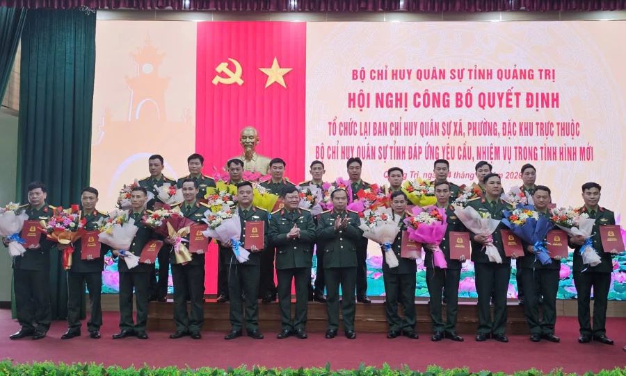 Quảng Trị: Trao quyết định bổ nhiệm 78 Chỉ huy trưởng Ban CHQS cấp xã, phường, đặc khu