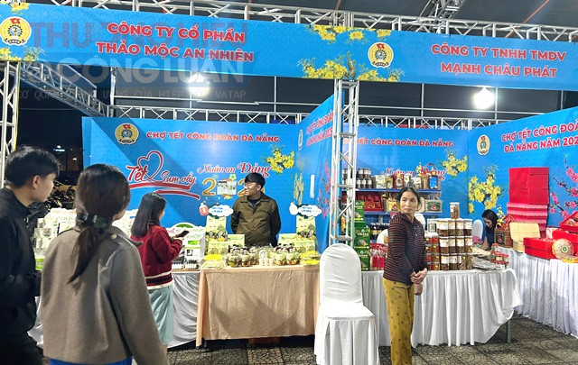chương tr&igrave;nh &ldquo;Chợ Tết C&ocirc;ng đo&agrave;n&rdquo; tại 4 điểm gần khu c&ocirc;ng nghiệp, với kinh ph&iacute; tổ chức phi&ecirc;n chợ v&agrave; phiếu mua h&agrave;ng cho c&ocirc;ng nh&acirc;n gần 10 tỷ đồng.