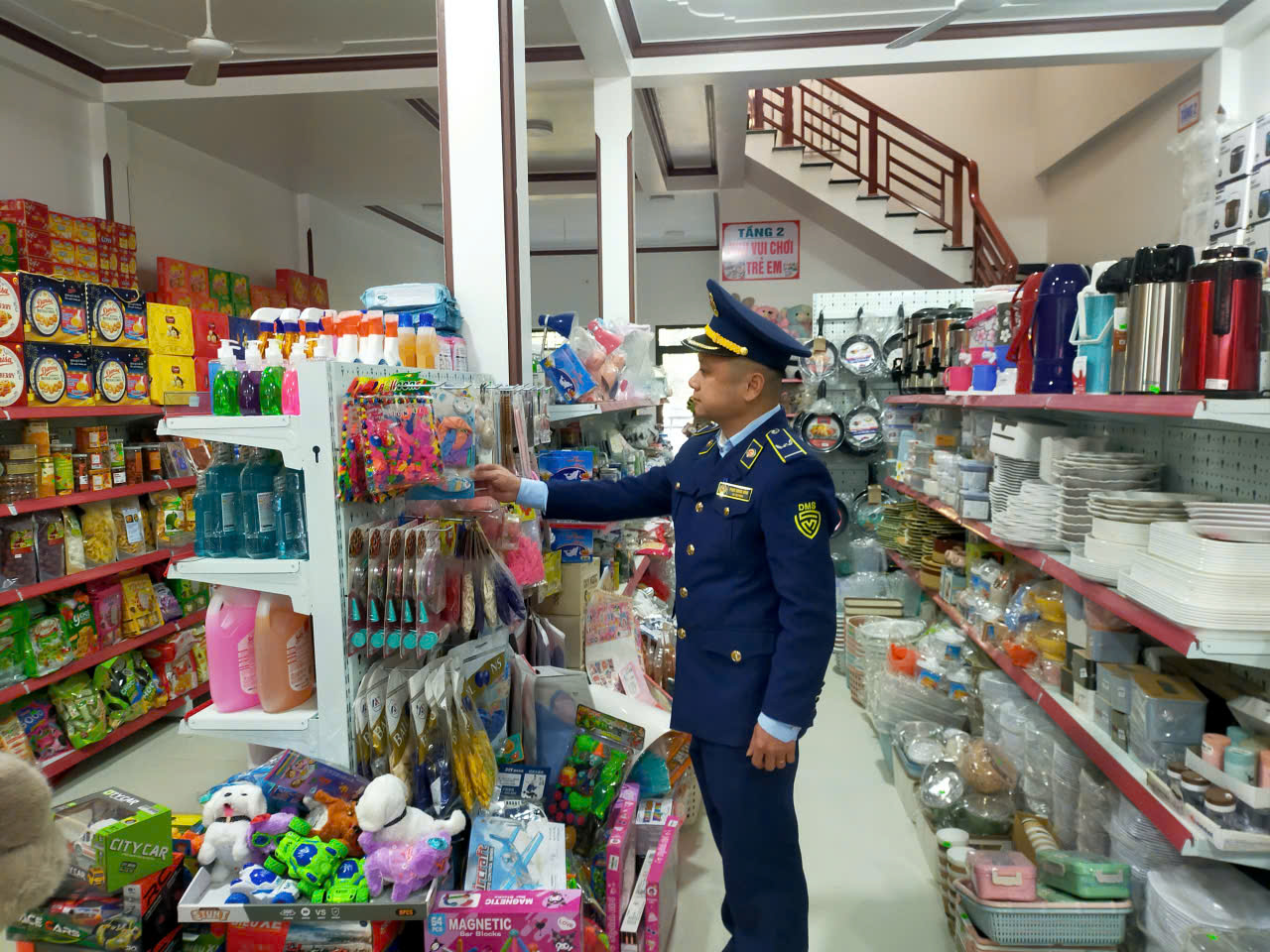 Đội QLTT số 4 Lạng Sơn: Tăng cường kiểm tra, giữ ổn định thị trường ngay từ đầu năm 2026