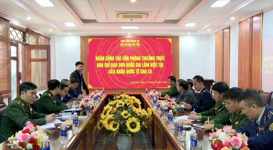 Kiểm tra công tác chống buôn lậu, gian lận thương mại và hàng giả tại Cửa khẩu quốc tế Cha Lo