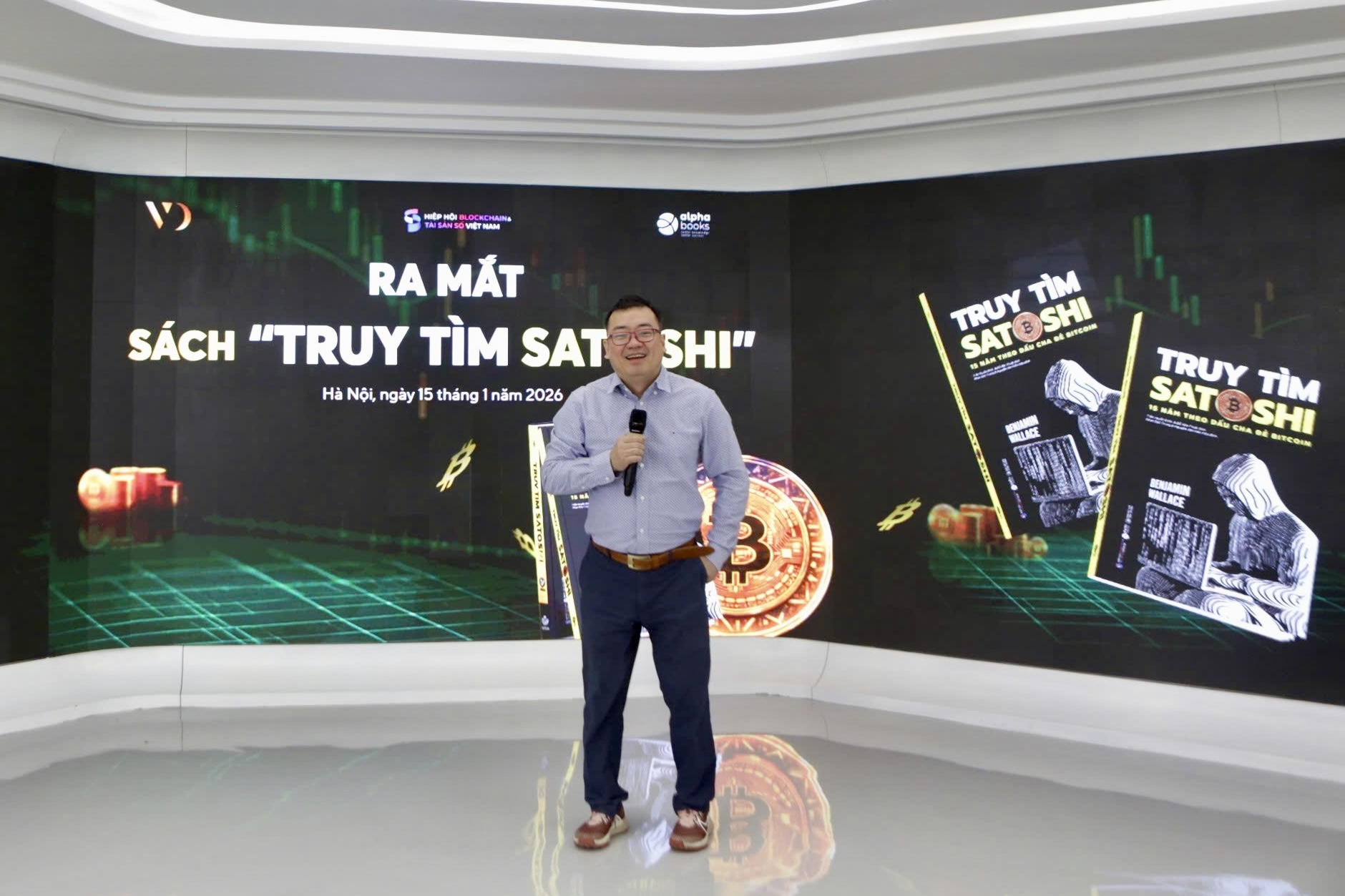 &Ocirc;ng Nguyễn Cảnh B&igrave;nh, Chủ tịch AlphaBooks chia sẻ về gi&aacute; trị tư tưởng nền m&oacute;ng của Bitcoin qua cuốn Truy t&igrave;m Satoshi.