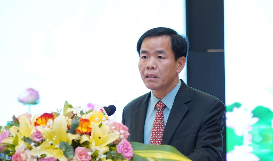 Đồng ch&iacute; B&iacute; thư Tỉnh ủy Nguyễn Văn Phương ph&aacute;t biểu chỉ đạo tại hội nghị