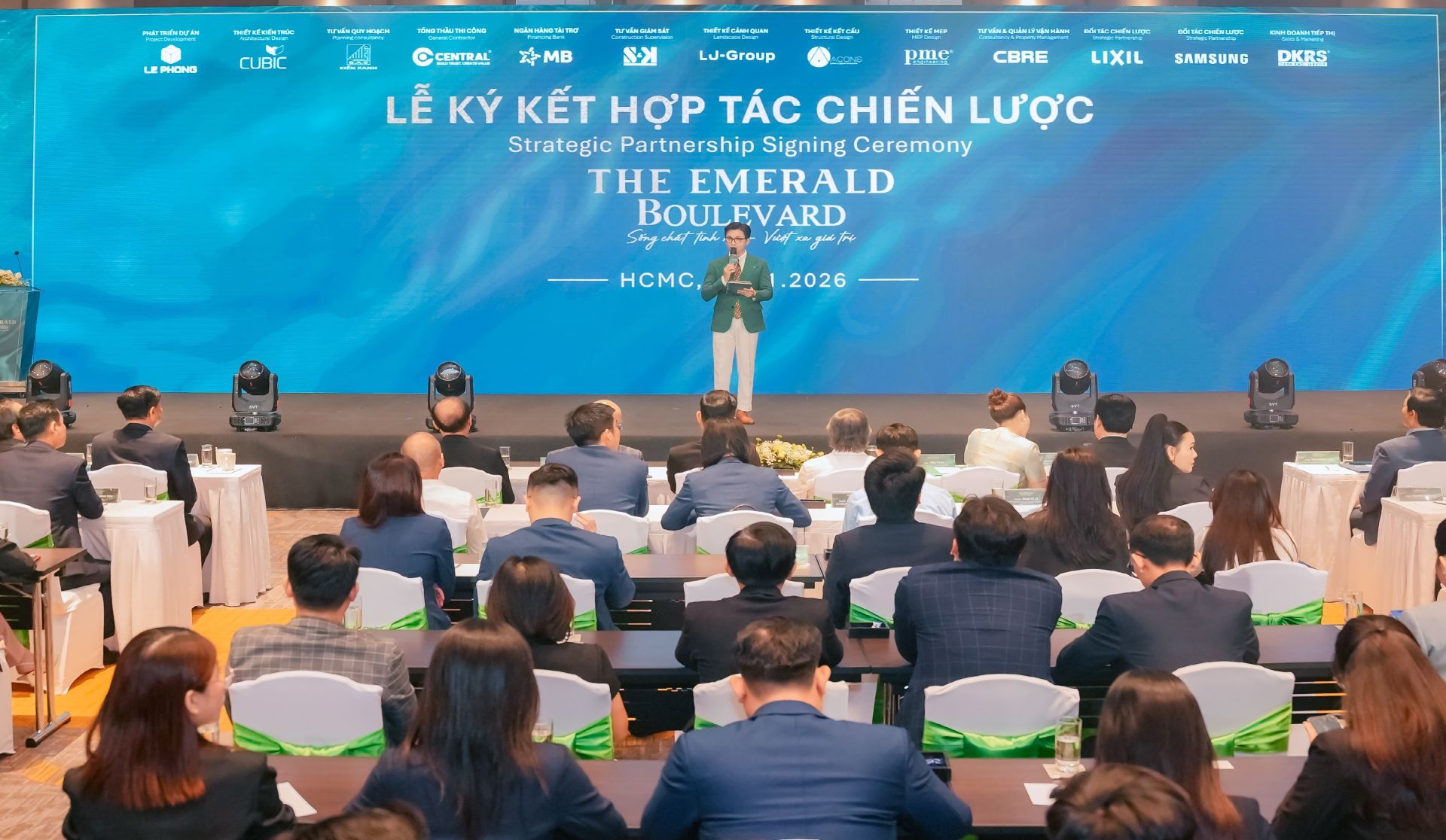 : To&agrave;n cảnh Lễ k&yacute; kết hợp t&aacute;c chiến lược dự &aacute;n The Emerald Boulevard
