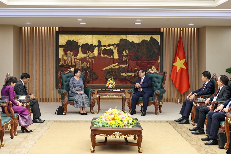 Đẩy nhanh kết nối hạ tầng, phát triển thương mại biên giới Việt Nam - Campuchia