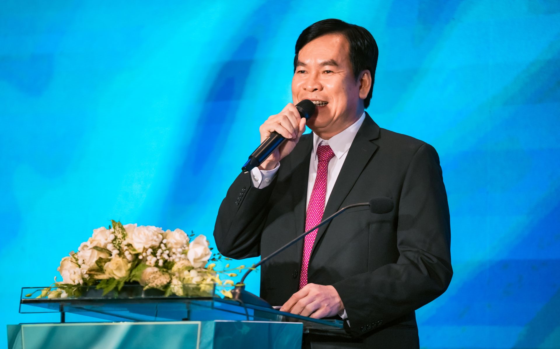 &Ocirc;ng B&ugrave;i Ngươn Phong &ndash; Chủ tịch HĐQT, Nh&agrave; s&aacute;ng lập Hệ sinh th&aacute;i Tập đo&agrave;n L&ecirc; Phong ph&aacute;t biểu tại sự kiện