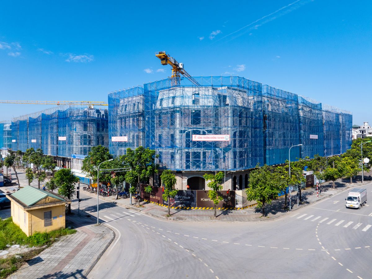 Noble Palace Long Bien đang được đẩy nhanh tiến độ thi c&ocirc;ng