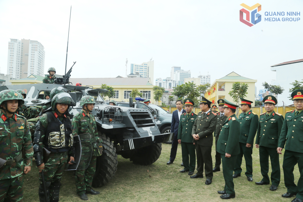 Đoàn công tác số 2 của Hội đồng Bầu cử quốc gia kiểm tra công tác bảo đảm an ninh bầu cử tại Quảng Ninh