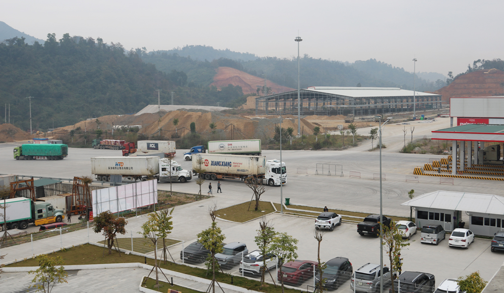 Cổng v&agrave;o C&ocirc;ng vi&ecirc;n Logistics Viettel - Lạng Sơn.