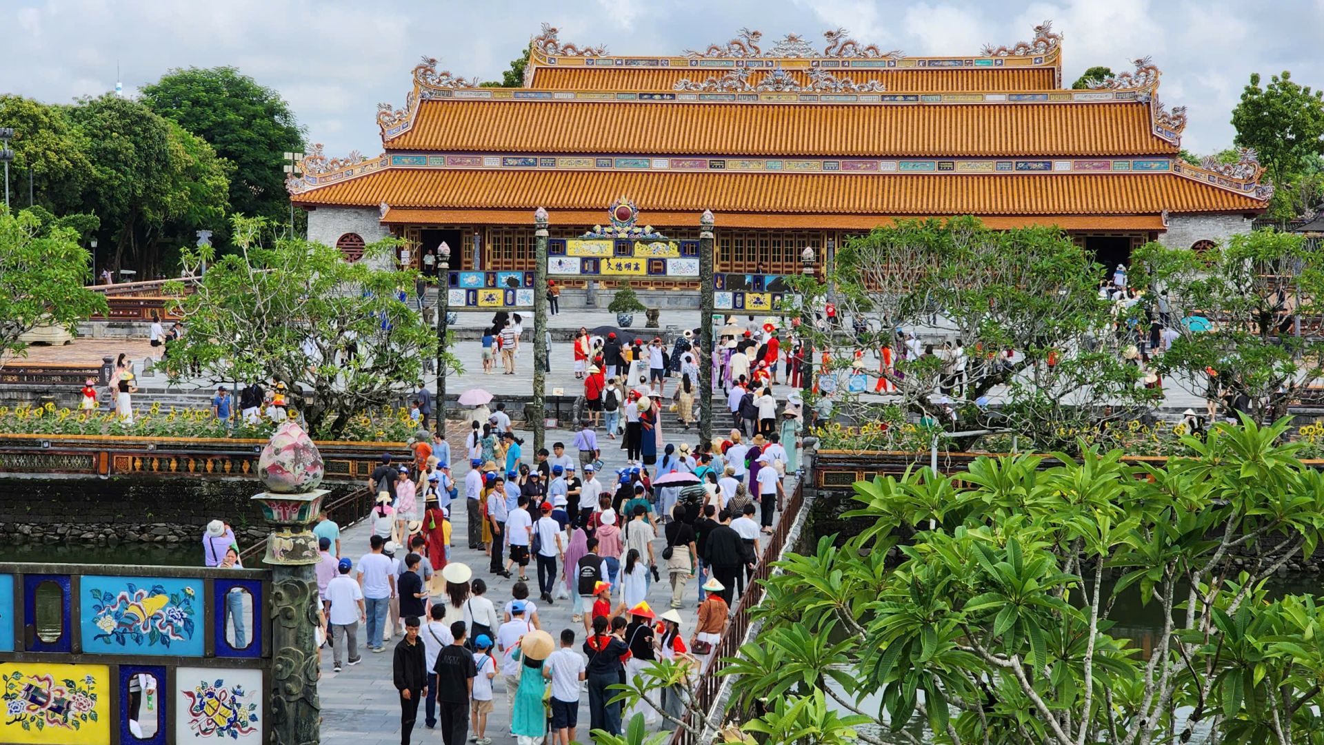 Để thực sự bứt phá, phát triển bền vững, ngành du lịch cần chuyển từ tư duy phục hồi sang tư duy tăng trưởng, cạnh tranh.