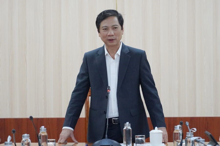 Ph&oacute; Chủ tịch Thường trực UBND tỉnh Ho&agrave;ng Nam ph&aacute;t biểu kết luận buổi l&agrave;m việc