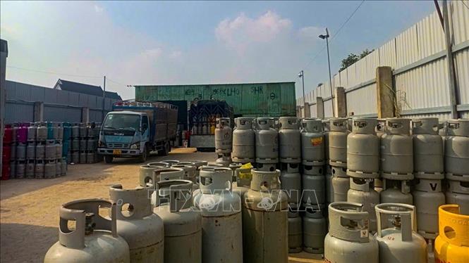 Triệt phá đường dây sản xuất, buôn bán gas giả liên tỉnh quy mô lớn