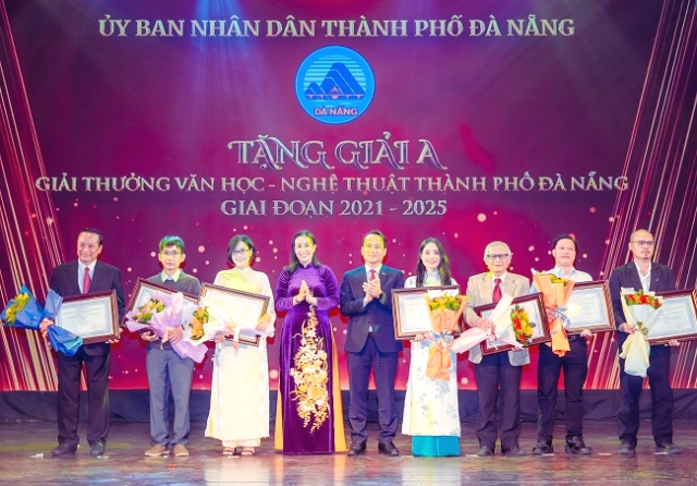 Đà Nẵng tôn vinh 61 tác phẩm đạt Giải thưởng Văn học - Nghệ thuật