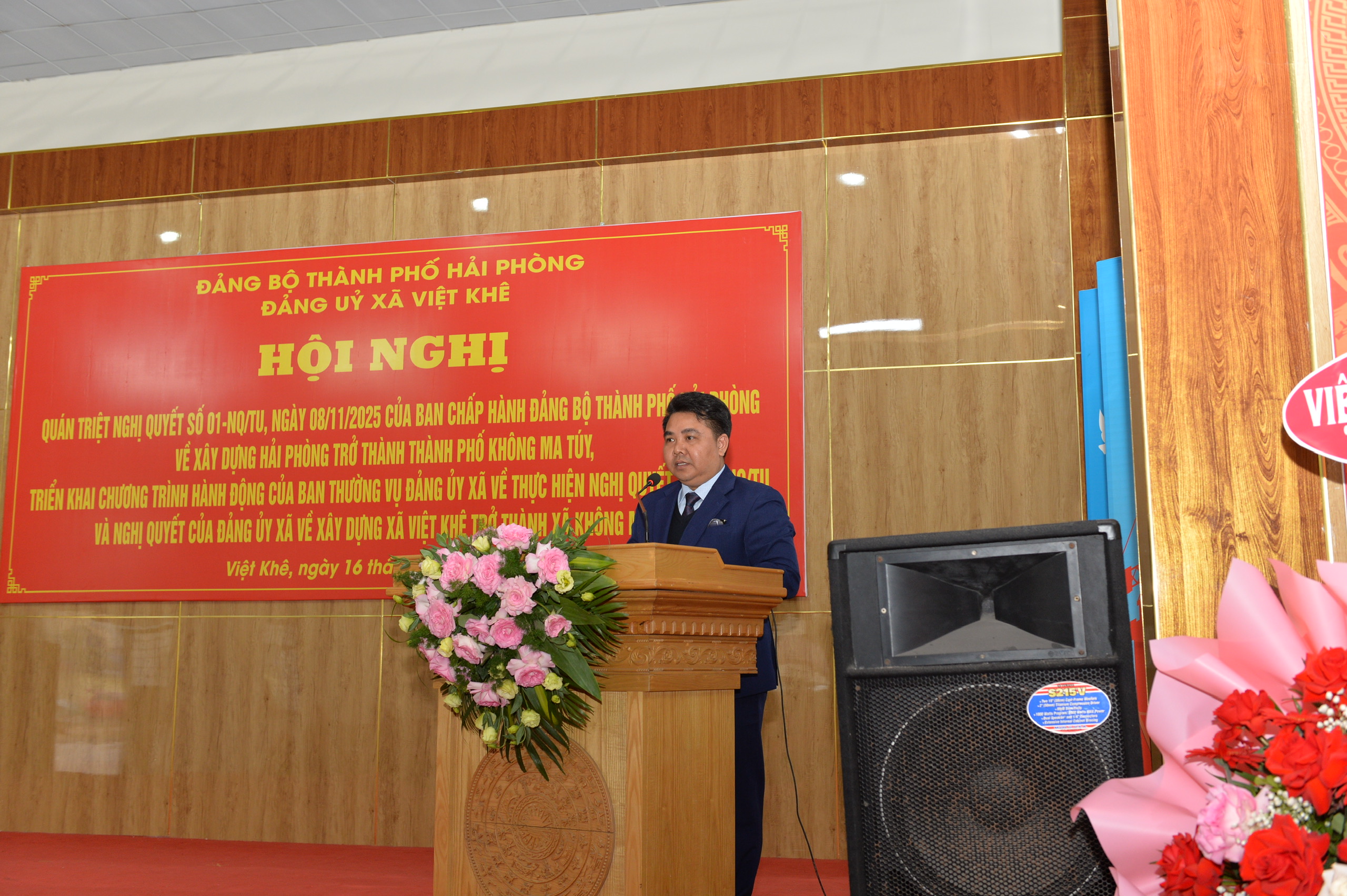 Thượng t&aacute; Vũ Văn Khải, Ph&oacute; Trưởng ph&ograve;ng điều tra h&igrave;nh sự về ma t&uacute;y, C&ocirc;ng an th&agrave;nh phố ph&aacute;t biểu tại hội nghị.