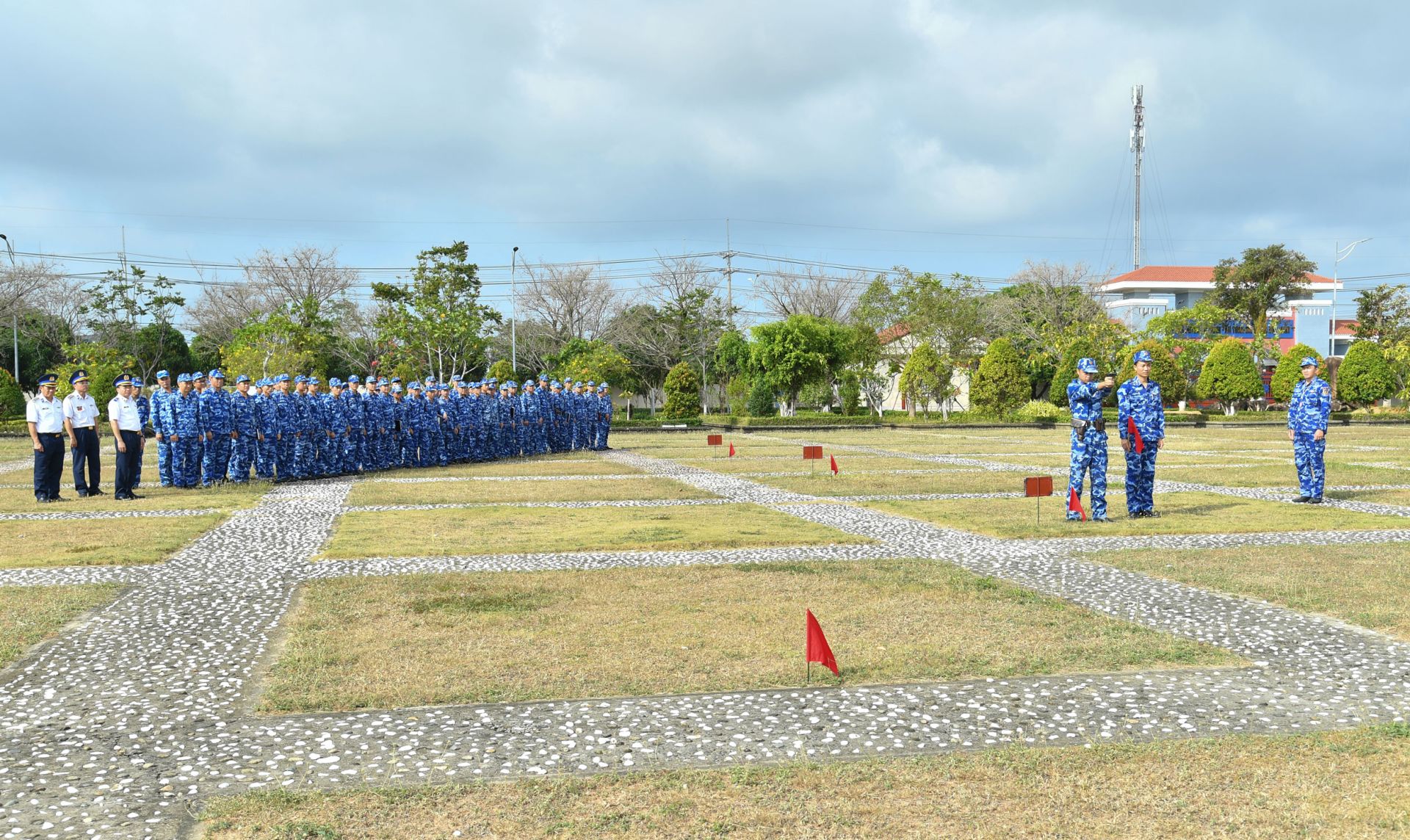 Tổ chức v&agrave; phương ph&aacute;p huấn luyện, luyện tập c&aacute;c b&agrave;i bắn n&acirc;ng cao S&uacute;ng ngắn K54 b&agrave;i 2, 2b