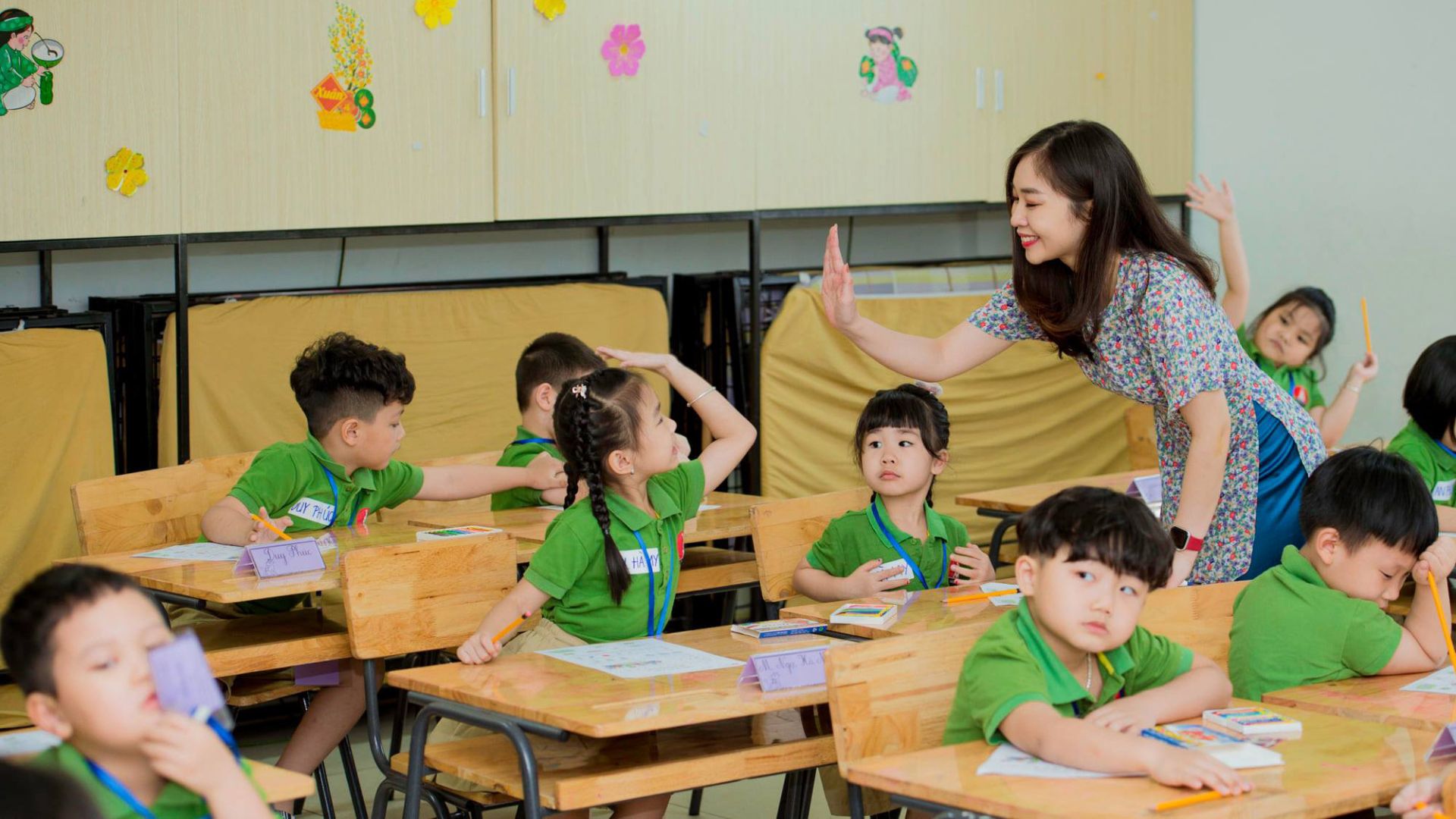 Trẻ dự tuyển v&agrave;o lớp 1 tại Trường Marie Curie (Ảnh minh họa)