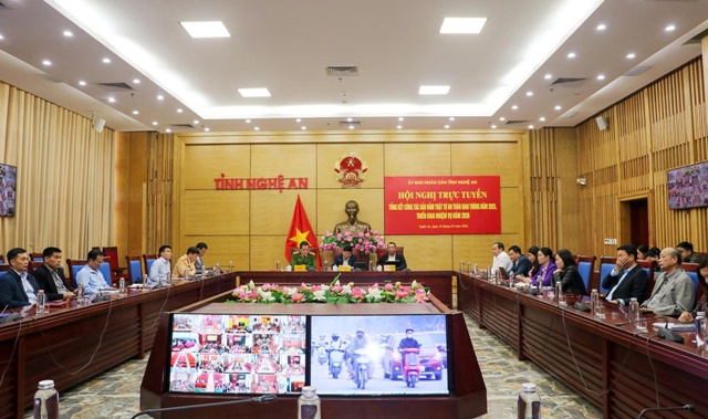 Hội nghị tổng kết c&ocirc;ng t&aacute;c bảo đảm trật tự an to&agrave;n giao th&ocirc;ng năm 2025, tai nạn giao th&ocirc;ng tr&ecirc;n địa b&agrave;n tỉnh tiếp tục giảm s&acirc;u.