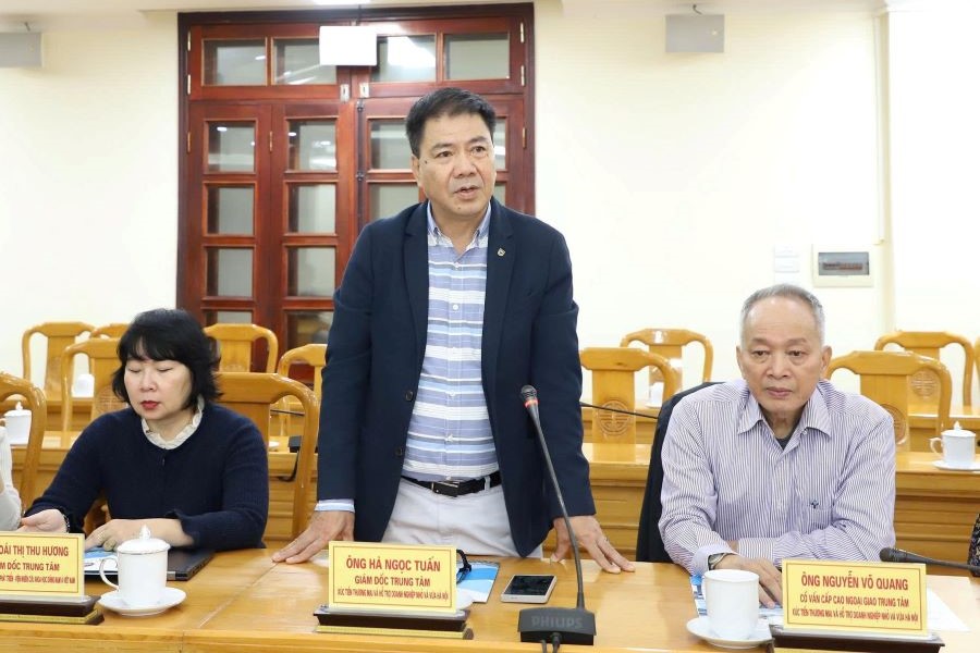 &Ocirc;ng H&agrave; Ngọc Tuấn, Gi&aacute;m đốc Trung t&acirc;m X&uacute;c tiến thương mại v&agrave; Hỗ trợ doanh nghiệp nhỏ v&agrave; vừa H&agrave; Nội b&aacute;o c&aacute;o c&aacute;c nội dung đề xuất