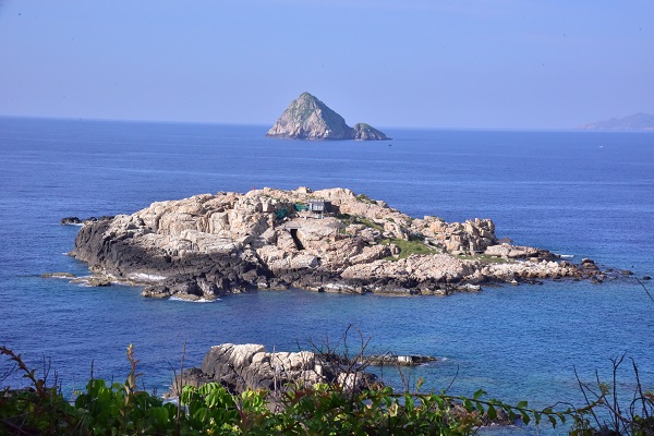 Cụm đảo Yến H&ograve;n Nội- H&ograve;n Ngoại (Kh&aacute;nh H&ograve;a) do C&ocirc;ng ty Yến s&agrave;o quản l&yacute;, khai th&aacute;c