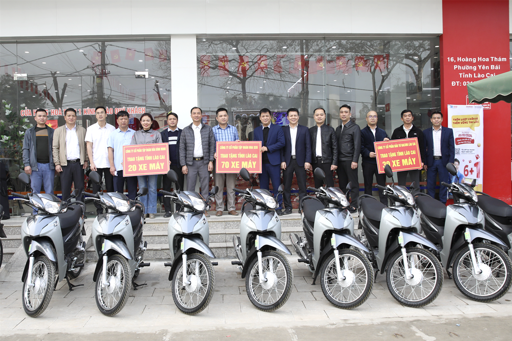 Lào Cai hỗ trợ 120 xe máy cho các xã phục vụ công tác tại cơ sở